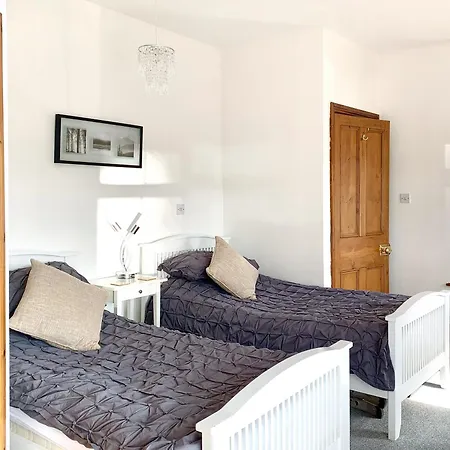 Holburn House * Bowness-on-Windermere