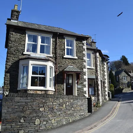 Holiday home Holburn House *